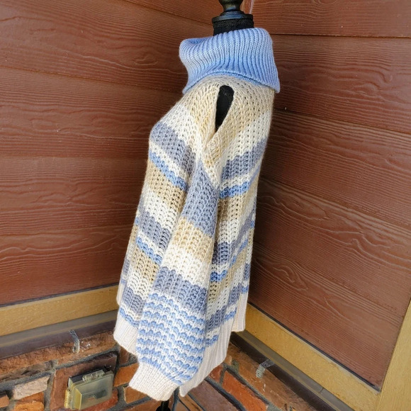 Forever 21 Striped Knit Turtleneck Sweater Women's Size Medium - Picture 12 of 16